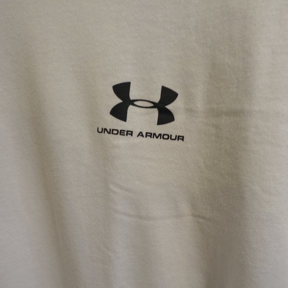 UNDER ARMOUR XXL  (2X) - Picture 2 of 6